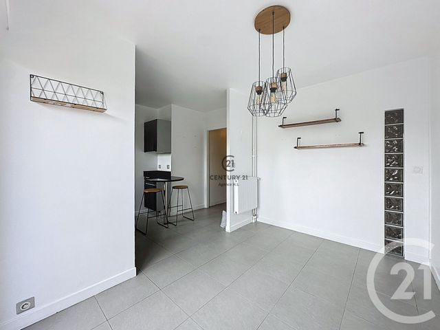 Appartement F4 à louer - 4 pièces - 81.5 m2 - GAGNY - 93 - ILE-DE-FRANCE - Century 21 Agence H.L.