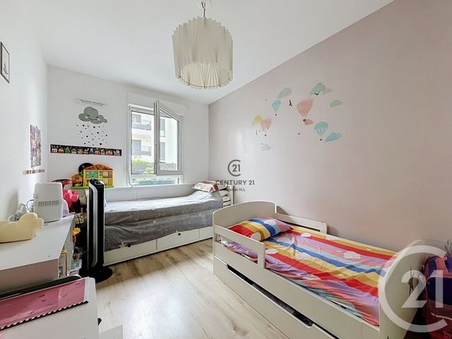 Appartement F3 à vendre - 3 pièces - 66.7 m2 - CHELLES - 77 - ILE-DE-FRANCE - Century 21 Agence H.L.