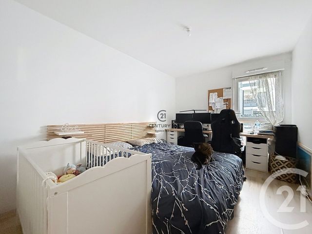 Appartement F3 à vendre - 3 pièces - 66.7 m2 - CHELLES - 77 - ILE-DE-FRANCE - Century 21 Agence H.L.