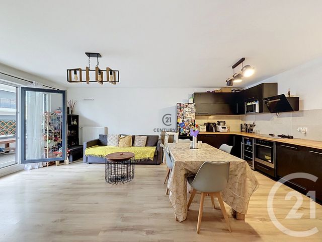 Appartement F3 à vendre - 3 pièces - 66.7 m2 - CHELLES - 77 - ILE-DE-FRANCE - Century 21 Agence H.L.