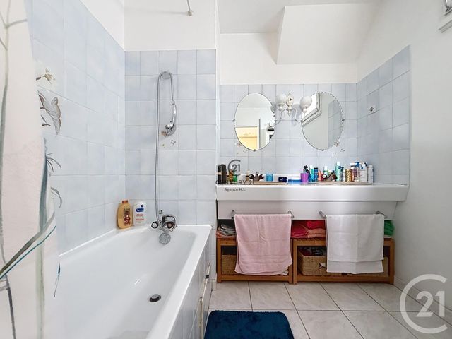 maison à vendre - 7 pièces - 132.49 m2 - CHELLES - 77 - ILE-DE-FRANCE - Century 21 Agence H.L.