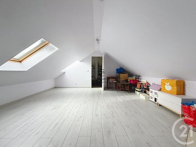 maison à vendre - 7 pièces - 132.49 m2 - CHELLES - 77 - ILE-DE-FRANCE - Century 21 Agence H.L.