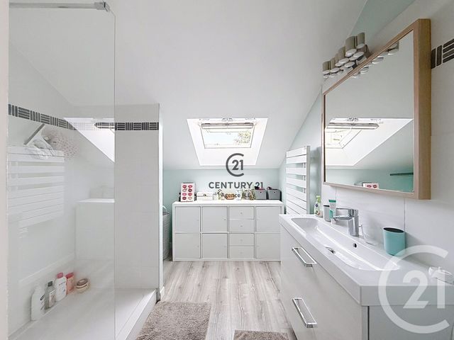 Appartement Duplex à vendre - 6 pièces - 92.26 m2 - VILLEMOMBLE - 93 - ILE-DE-FRANCE - Century 21 Agence H.L.