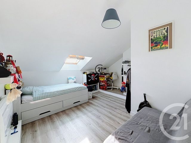Appartement Duplex à vendre - 6 pièces - 92.26 m2 - VILLEMOMBLE - 93 - ILE-DE-FRANCE - Century 21 Agence H.L.