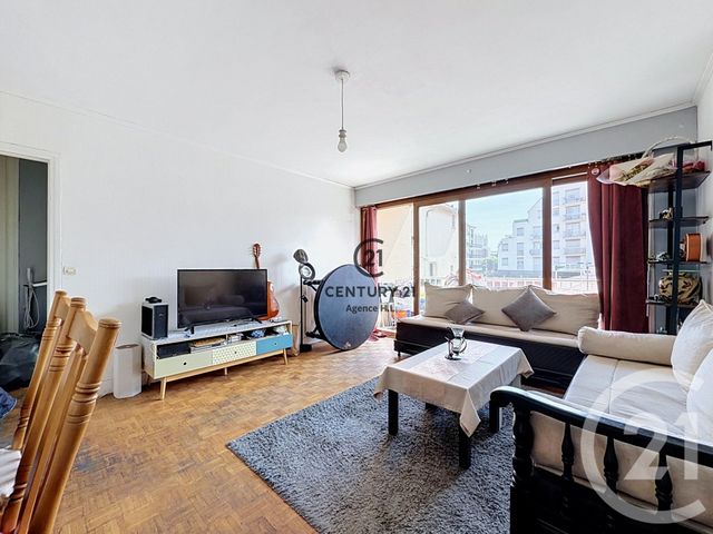 Appartement F2 à vendre - 2 pièces - 44.34 m2 - CHELLES - 77 - ILE-DE-FRANCE - Century 21 Agence H.L.