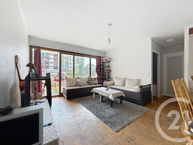 Appartement F2 à vendre - 2 pièces - 44.34 m2 - CHELLES - 77 - ILE-DE-FRANCE - Century 21 Agence H.L.