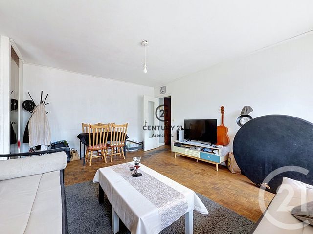 Appartement F2 à vendre - 2 pièces - 44.34 m2 - CHELLES - 77 - ILE-DE-FRANCE - Century 21 Agence H.L.