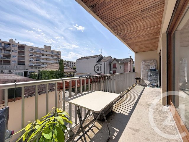 Appartement F2 à vendre - 2 pièces - 44.34 m2 - CHELLES - 77 - ILE-DE-FRANCE - Century 21 Agence H.L.