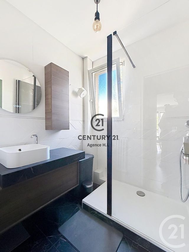 Appartement F3 à vendre - 3 pièces - 50.25 m2 - CHELLES - 77 - ILE-DE-FRANCE - Century 21 Agence H.L.