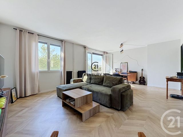 Appartement F3 à vendre - 3 pièces - 50.25 m2 - CHELLES - 77 - ILE-DE-FRANCE - Century 21 Agence H.L.