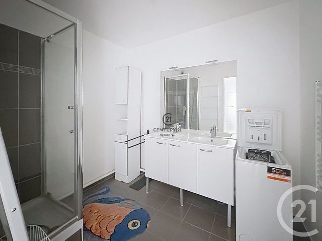 Appartement T2 à louer - 3 pièces - 59.04 m2 - CHELLES - 77 - ILE-DE-FRANCE - Century 21 Agence H.L.