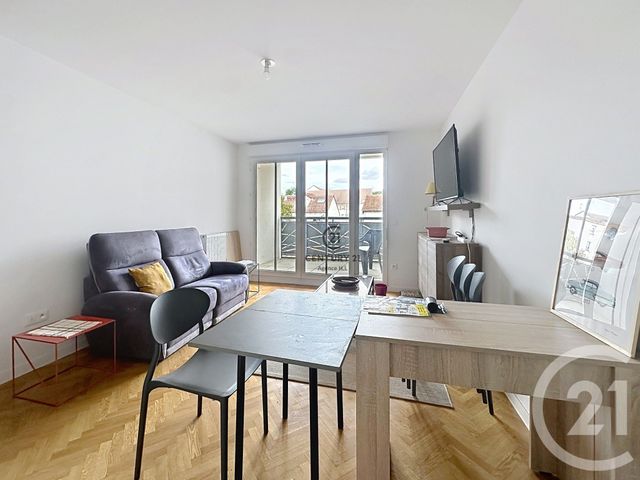Appartement T2 à louer - 3 pièces - 59.04 m2 - CHELLES - 77 - ILE-DE-FRANCE - Century 21 Agence H.L.