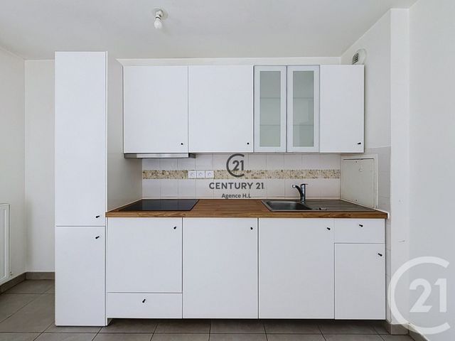 Appartement F3 à vendre - 3 pièces - 59.62 m2 - VILLEMOMBLE - 93 - ILE-DE-FRANCE - Century 21 Agence H.L.