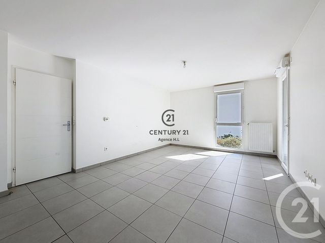 Appartement F3 à vendre - 3 pièces - 59.62 m2 - VILLEMOMBLE - 93 - ILE-DE-FRANCE - Century 21 Agence H.L.