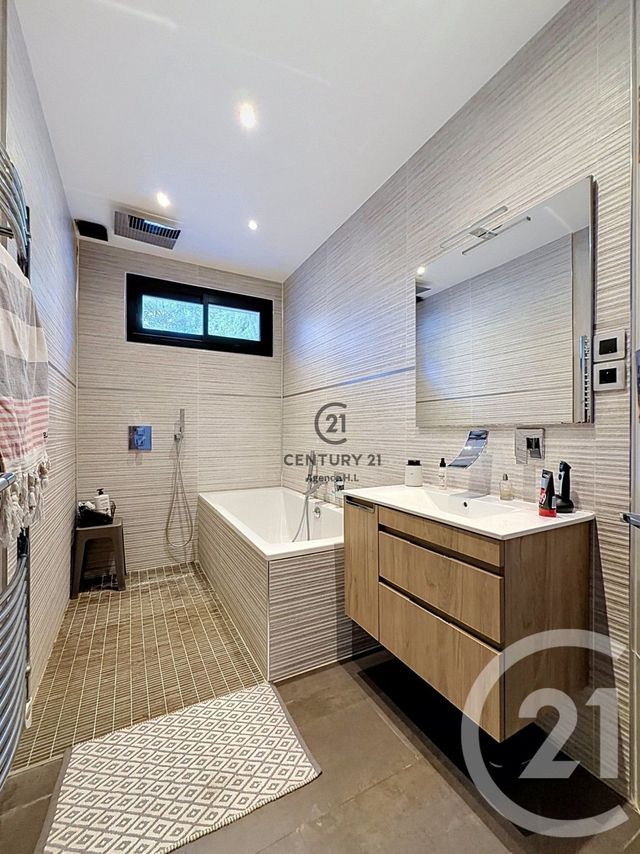maison à vendre - 8 pièces - 205.0 m2 - VILLEVAUDE - 77 - ILE-DE-FRANCE - Century 21 Agence H.L.