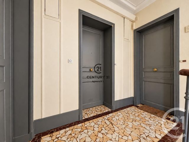 Appartement F2 à vendre - 2 pièces - 39.85 m2 - CHELLES - 77 - ILE-DE-FRANCE - Century 21 Agence H.L.