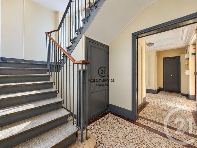 Appartement F2 à vendre - 2 pièces - 39.85 m2 - CHELLES - 77 - ILE-DE-FRANCE - Century 21 Agence H.L.