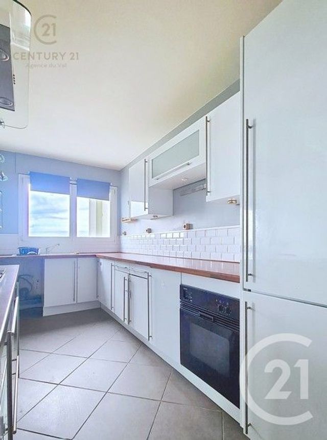 Appartement F4 à vendre - 4 pièces - 74.5 m2 - CHELLES - 77 - ILE-DE-FRANCE - Century 21 Agence H.L.