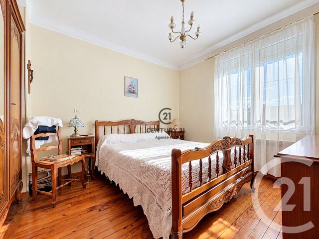 maison à vendre - 6 pièces - 90.0 m2 - CHELLES - 77 - ILE-DE-FRANCE - Century 21 Agence H.L.
