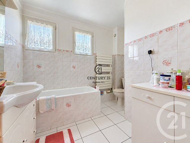 maison à vendre - 6 pièces - 90.0 m2 - CHELLES - 77 - ILE-DE-FRANCE - Century 21 Agence H.L.