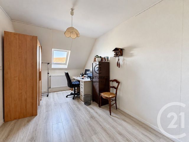 maison à vendre - 7 pièces - 124.68 m2 - CHELLES - 77 - ILE-DE-FRANCE - Century 21 Agence H.L.